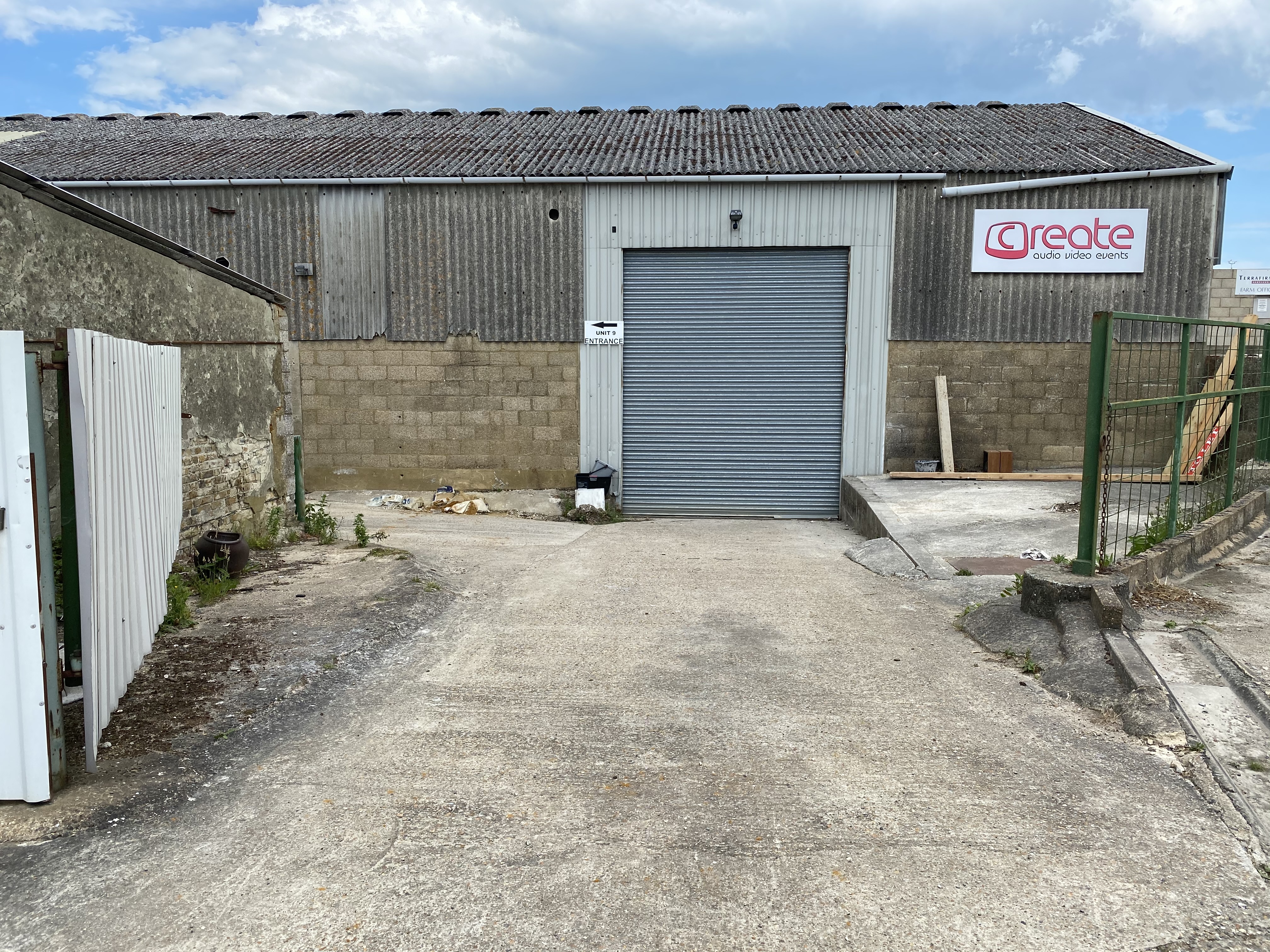 Industrial Unit in Faversham - photo 3