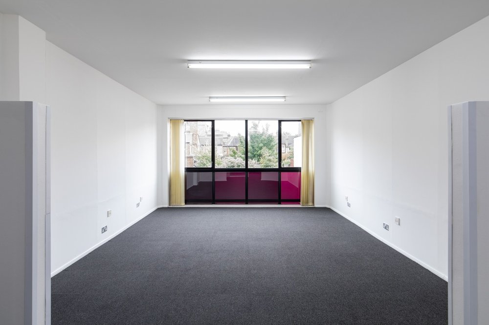 Storage in London - photo 3