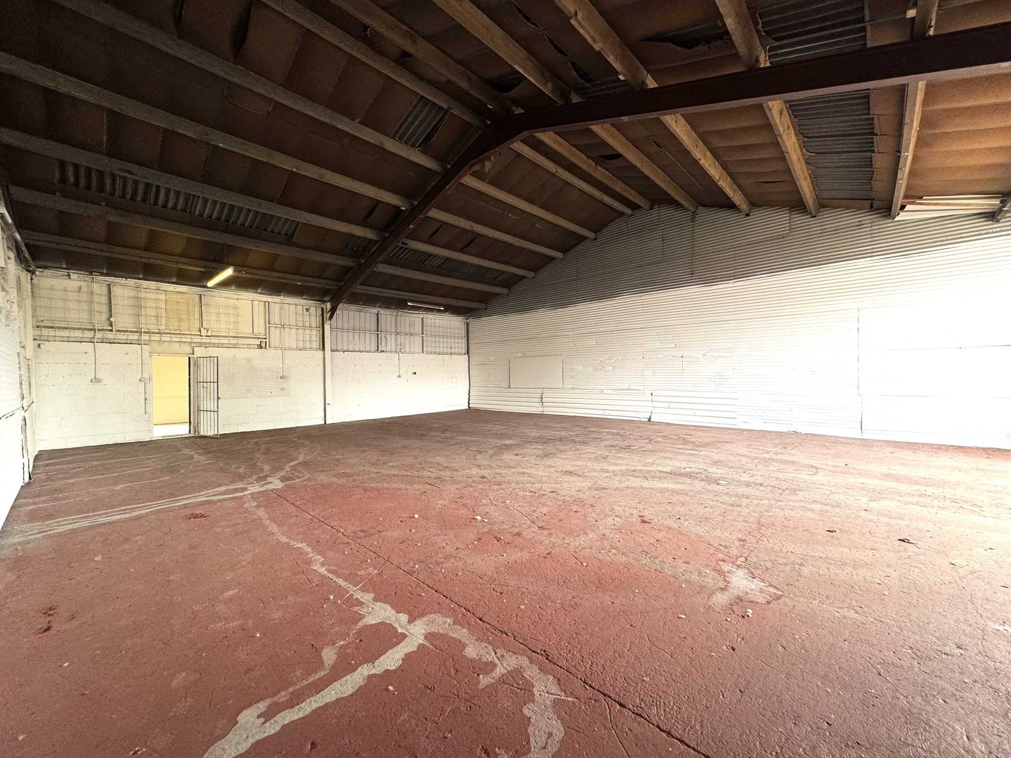 Industrial Unit in Pentre - photo 3