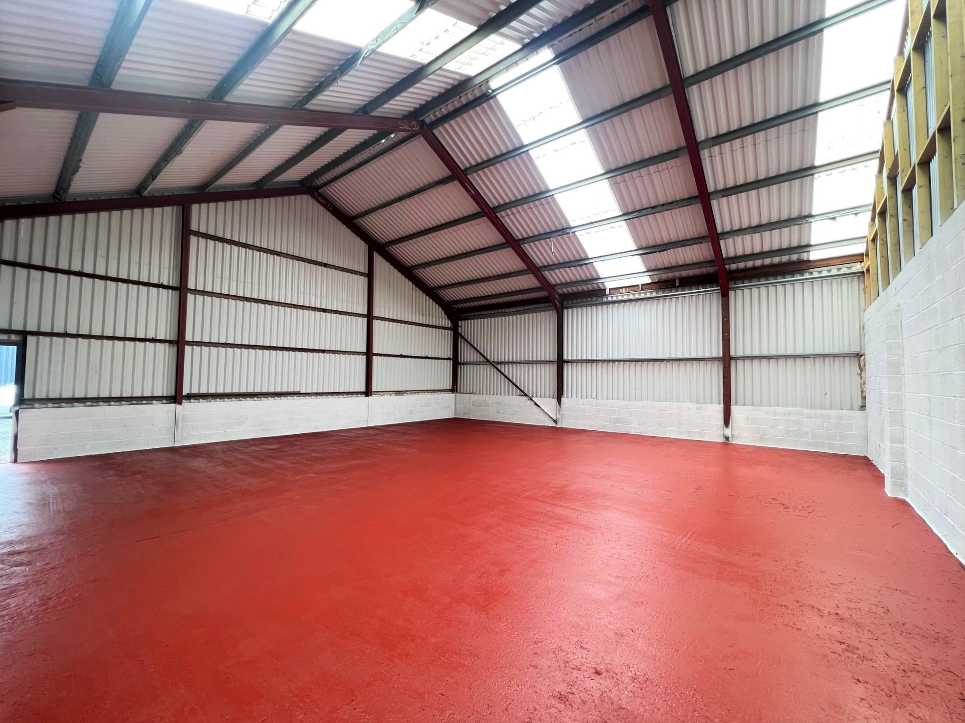 Industrial Unit in Pentre - photo 3