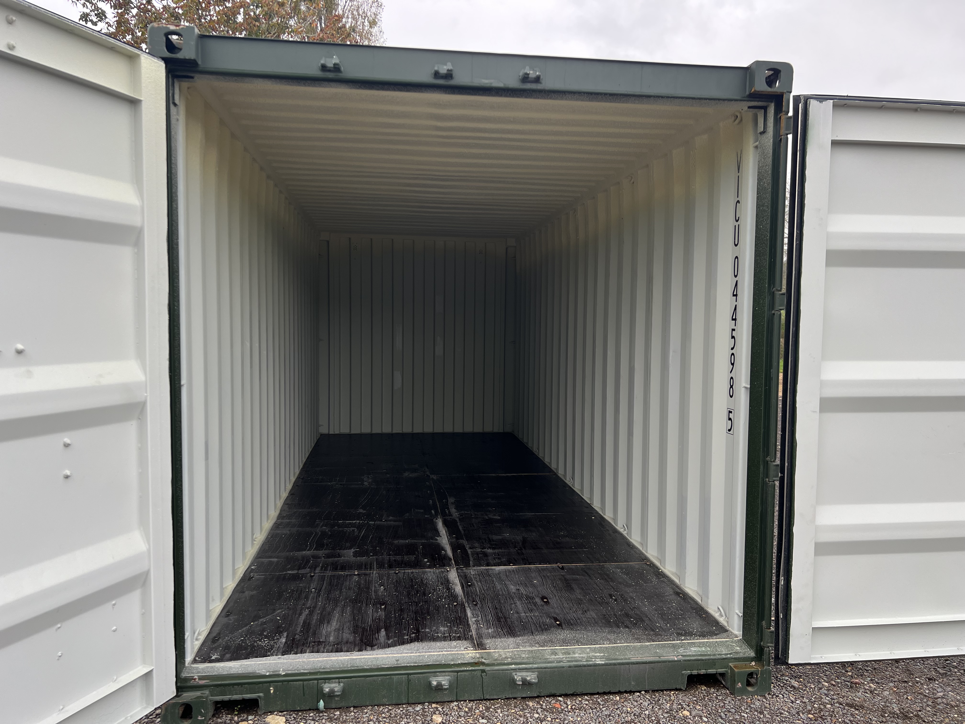 Industrial Unit in Peterborough - photo 2