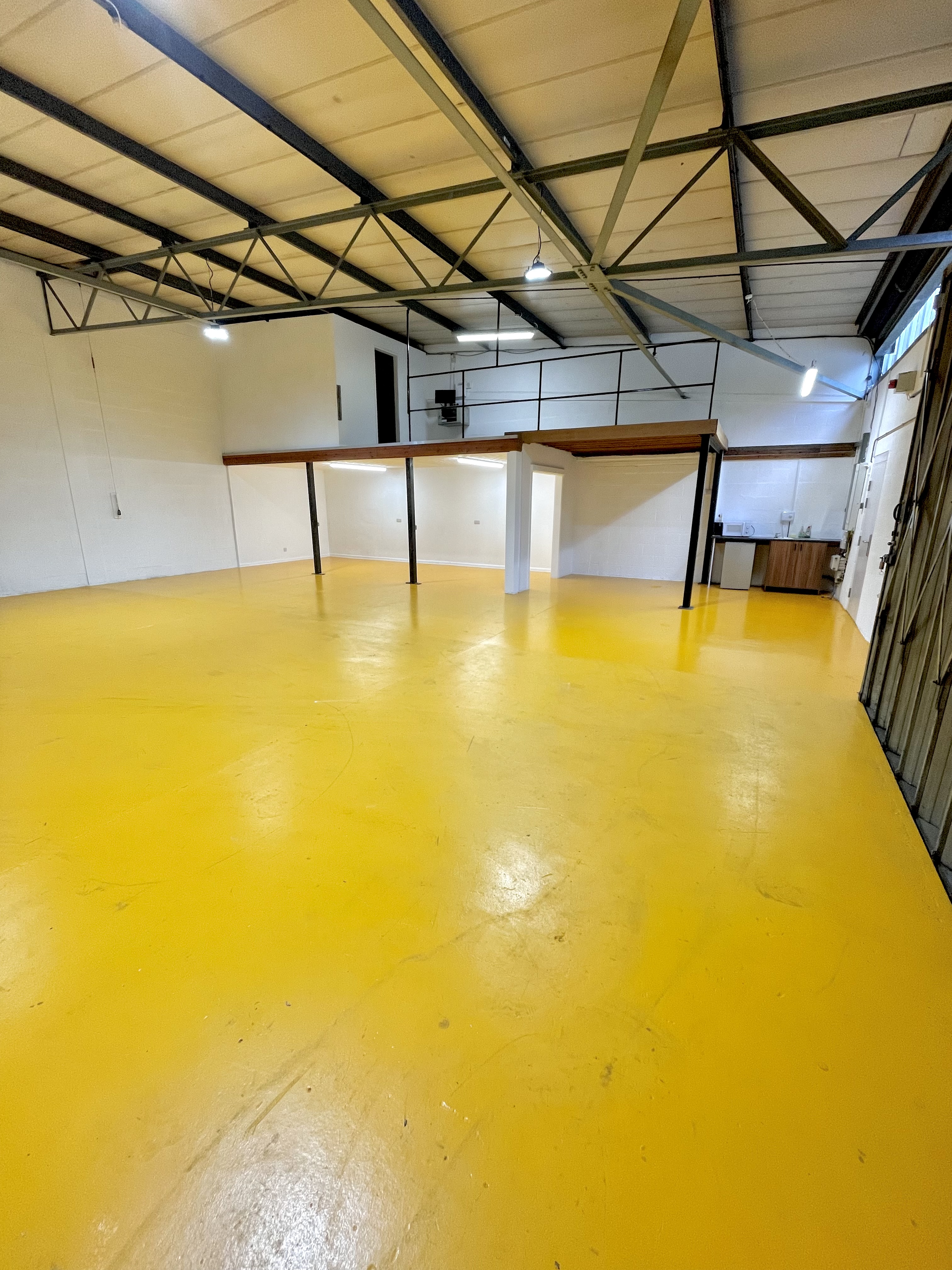 Industrial Unit in Telford - photo 3