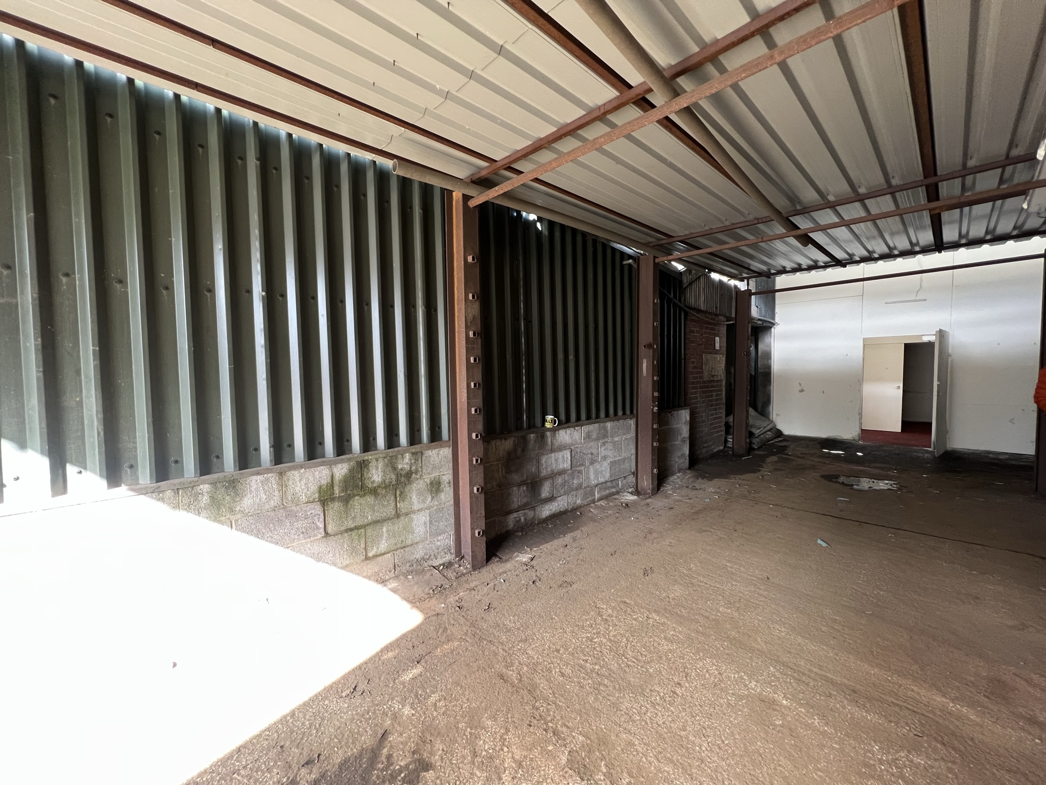 Industrial Unit in Oswestry - photo 2