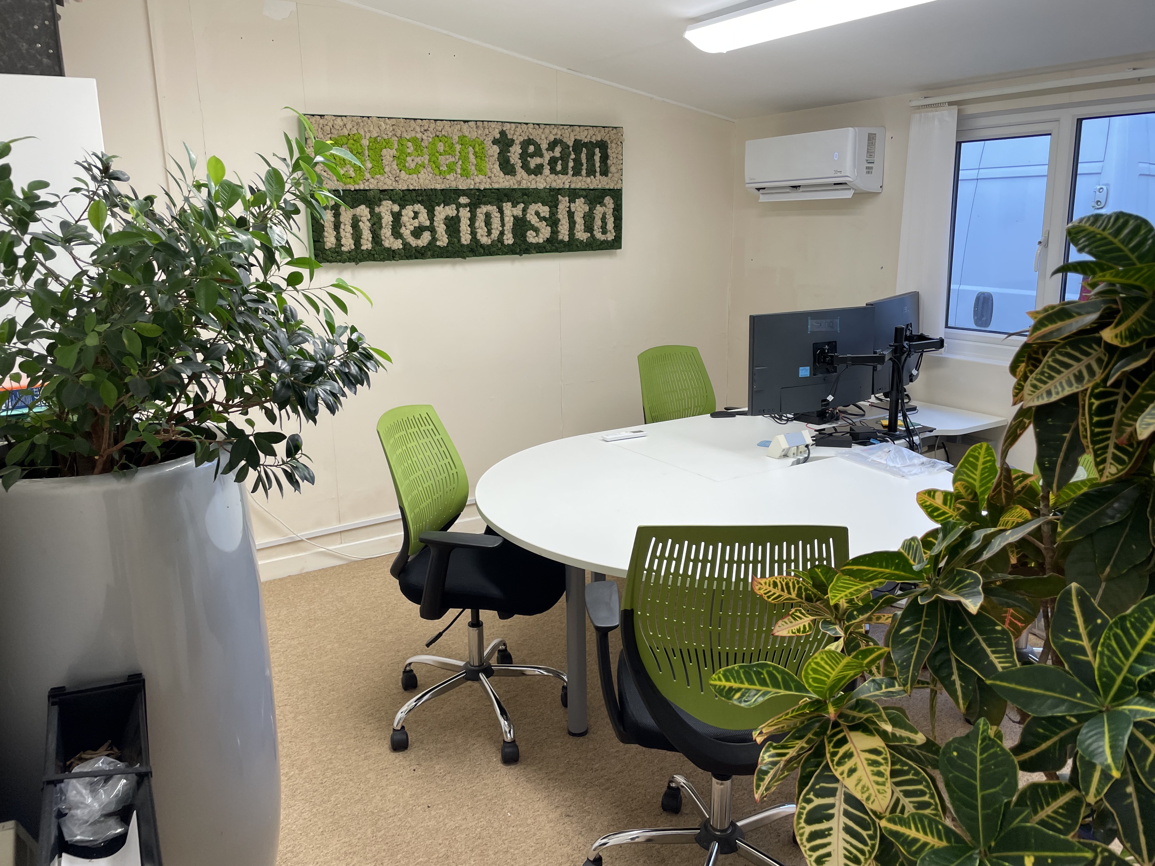 Industrial Unit in Steep Marsh - photo 2