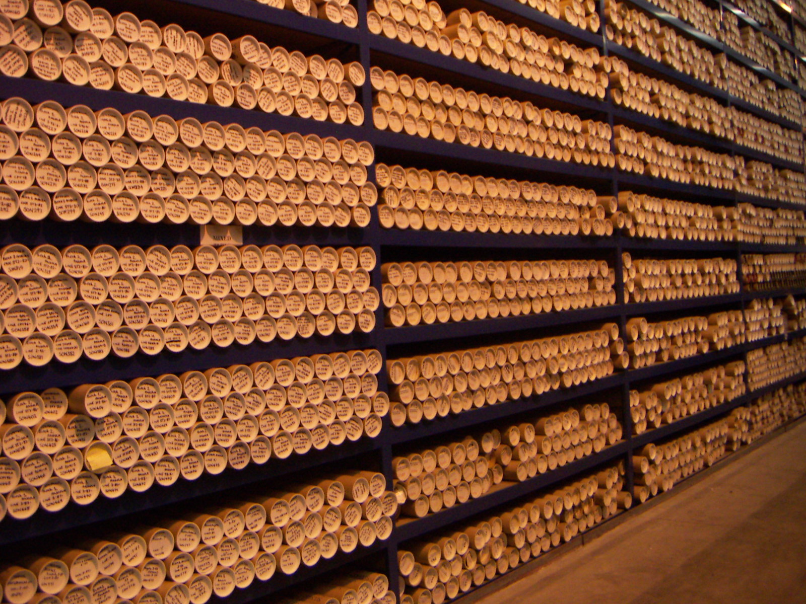 Storage in Crawley - photo 3