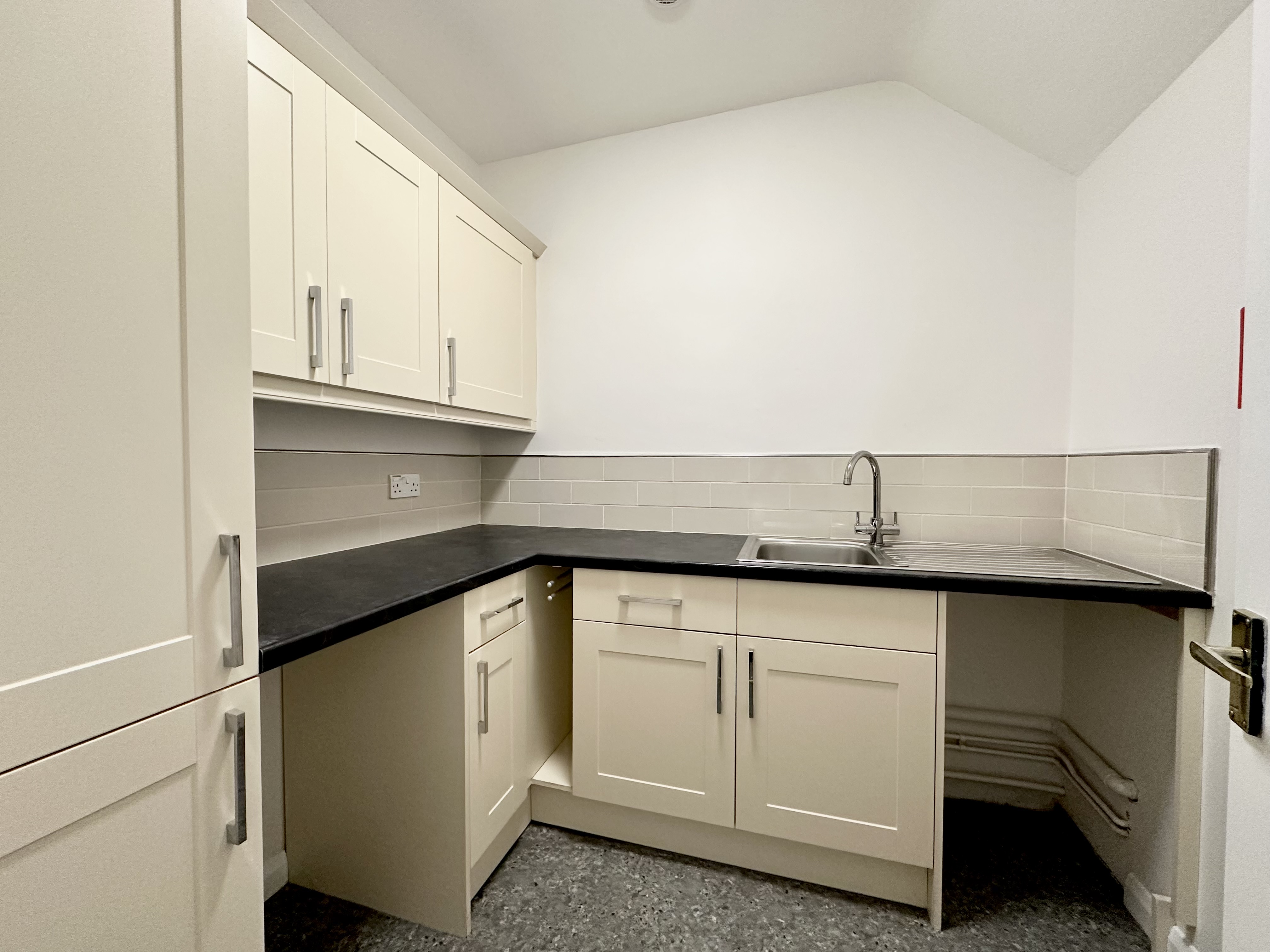 Office in Faringdon - photo 2