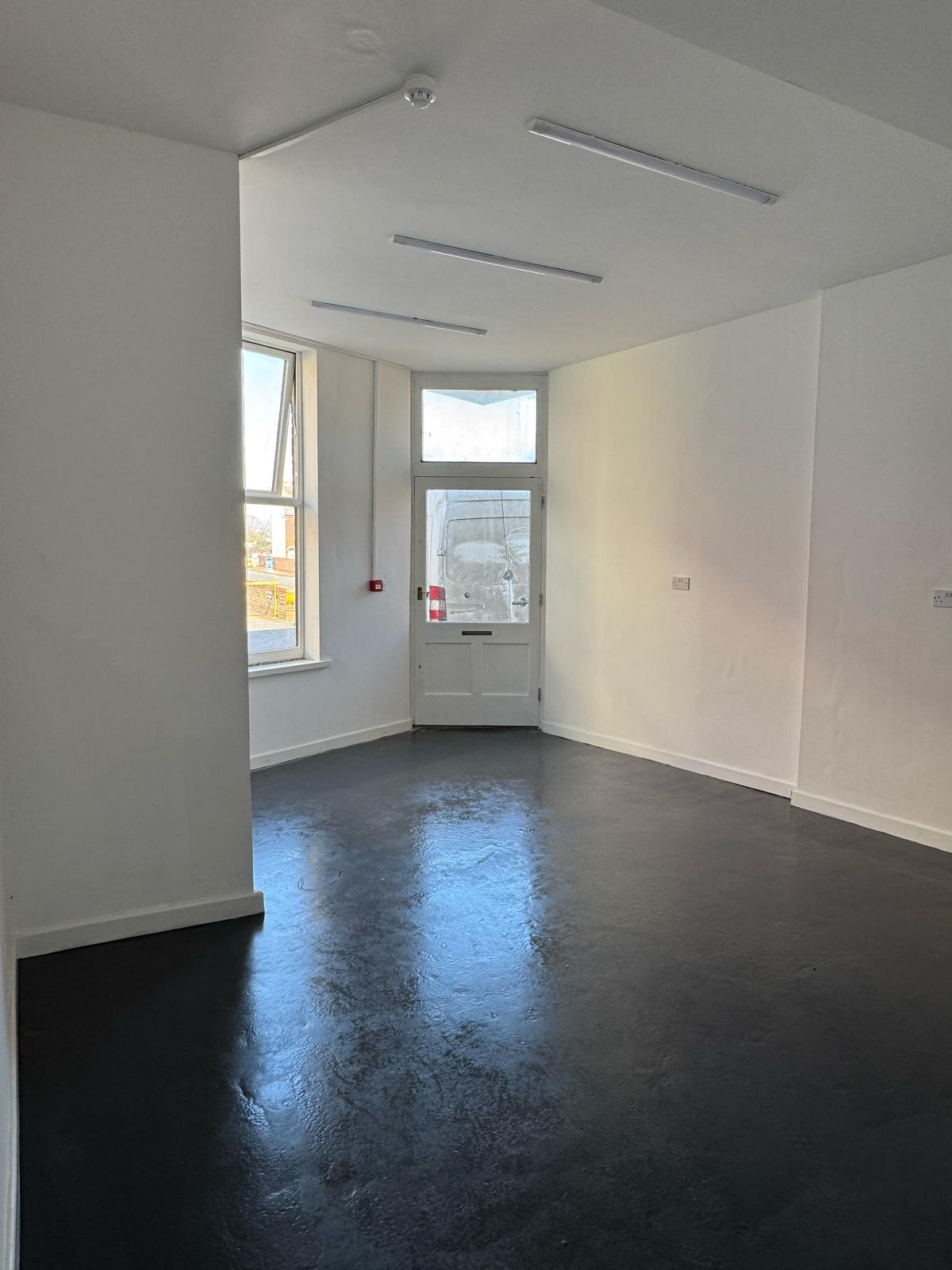 Retail/Shop in Great Yarmouth - photo 2