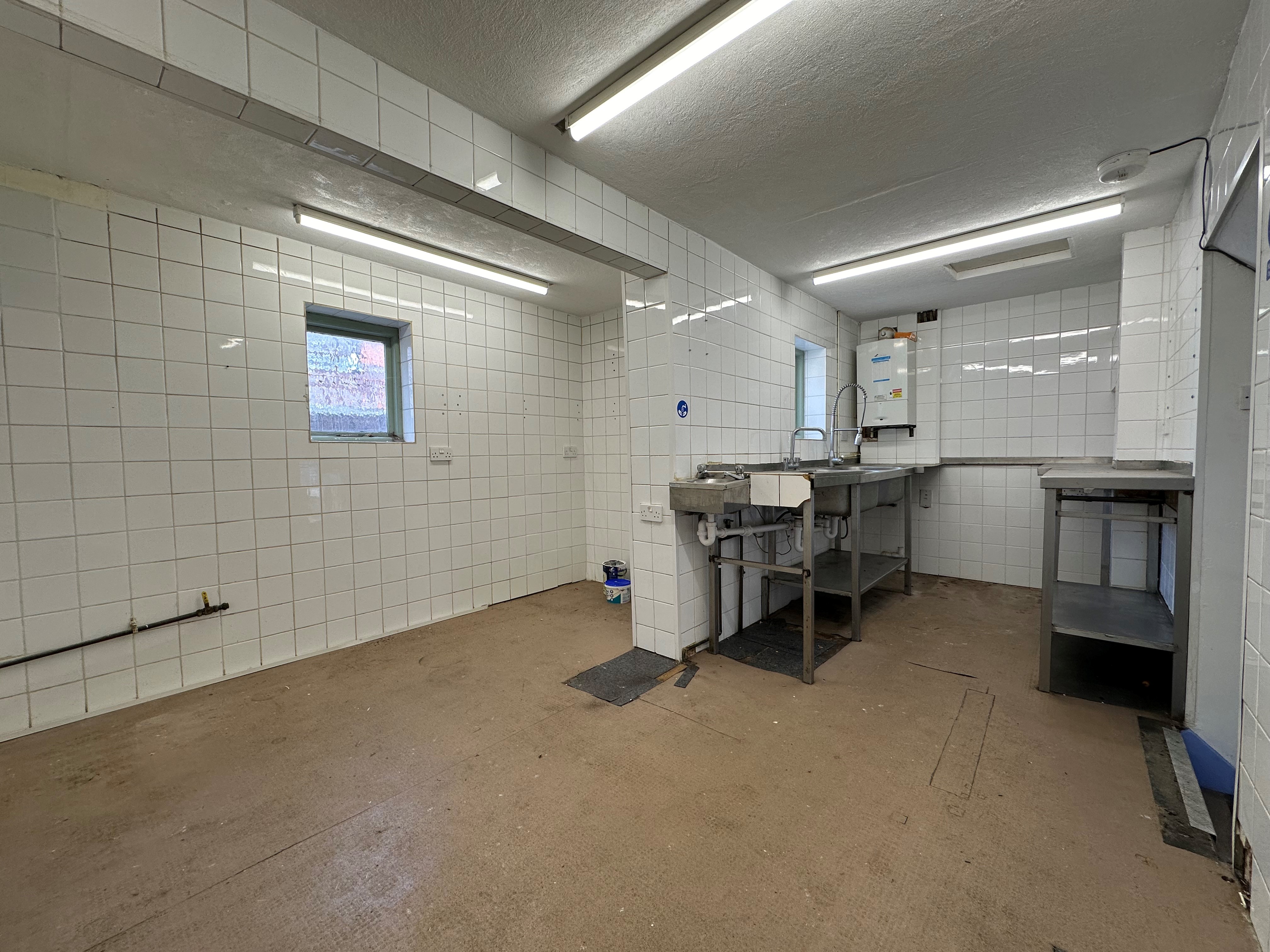 Retail/Shop in Faringdon - photo 3