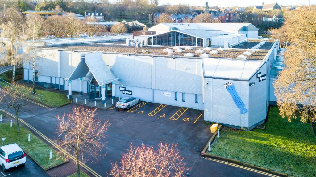 Office in Gateshead - photo 4