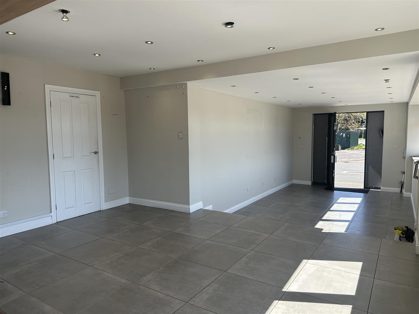 Retail/Shop in Leicester - photo 2