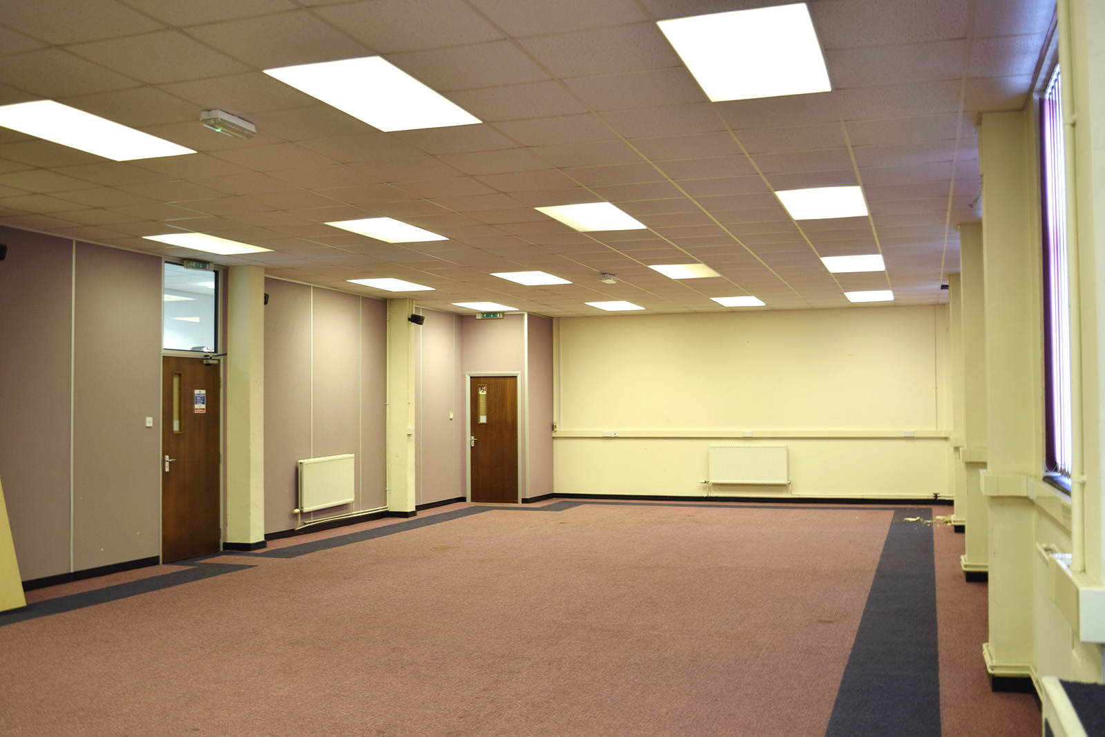Office in Accrington - photo 4
