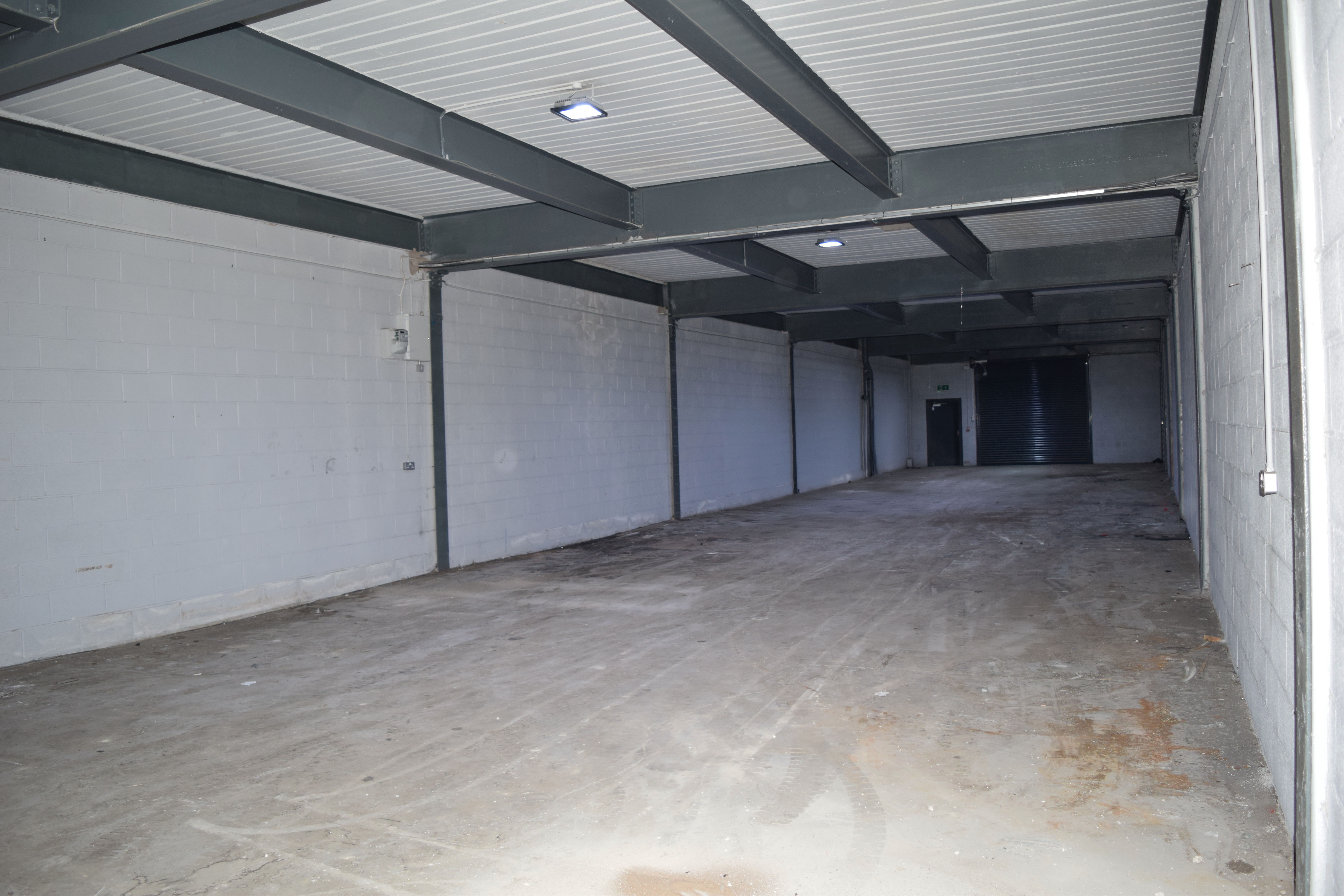 Storage in Blackburn - photo 2