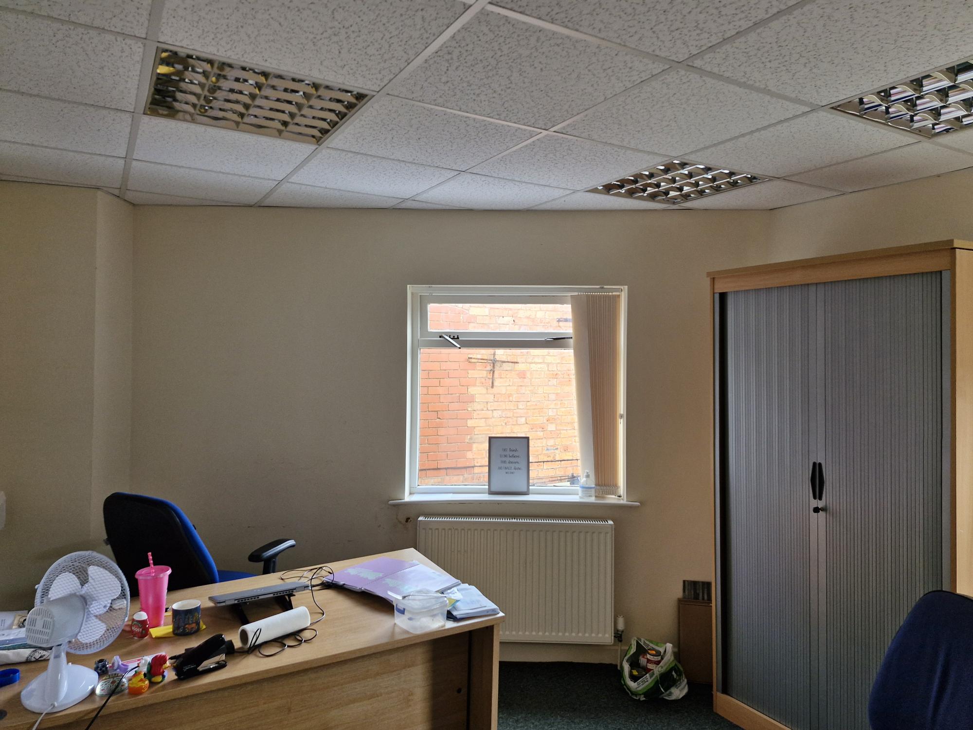 Office in Cannock - photo 4