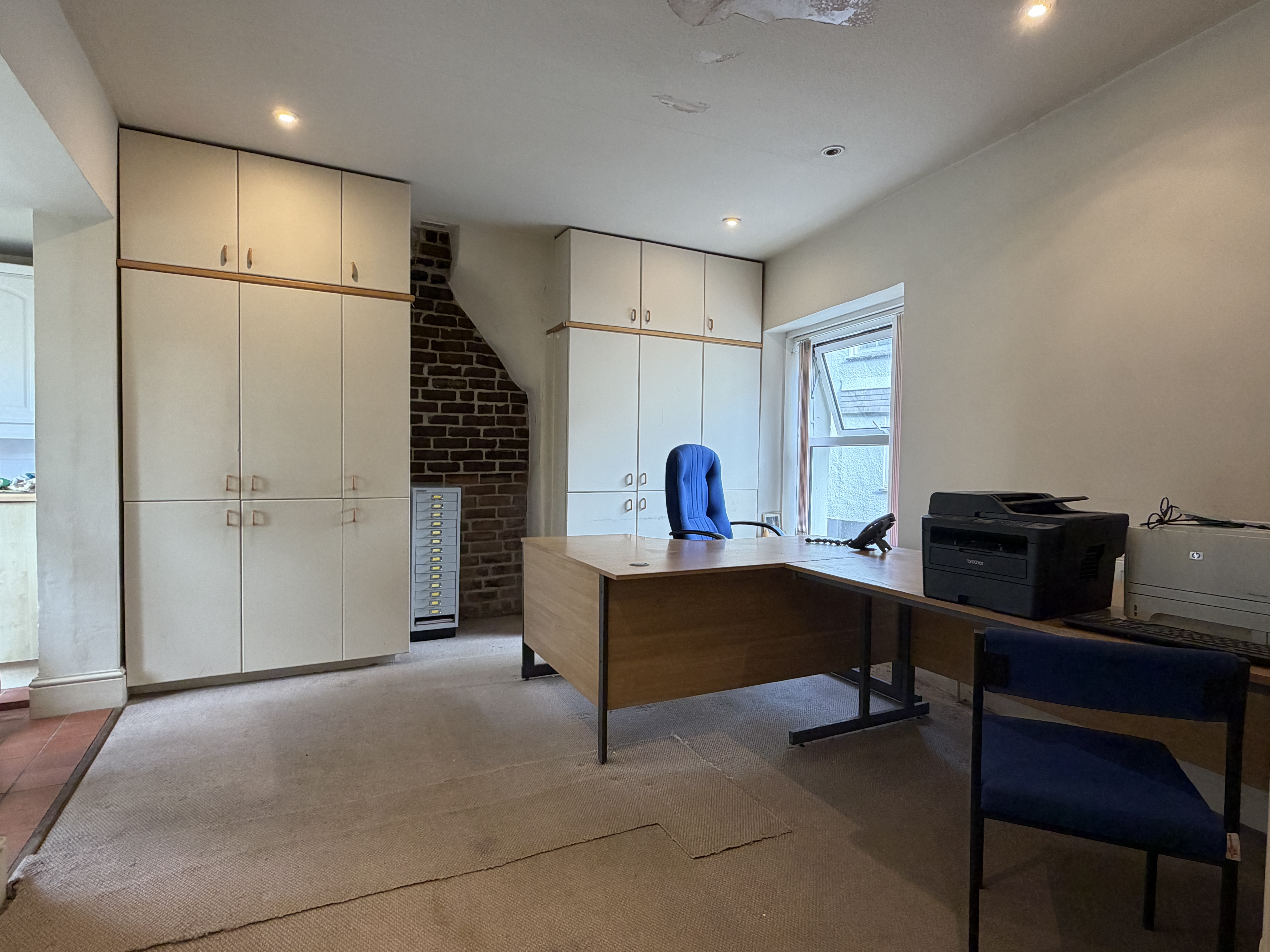 Office in Newton Abbot - photo 2