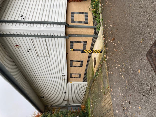 Industrial Unit in Stevenage - photo 4