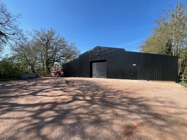 Industrial Unit in Bishops Wood - photo 4
