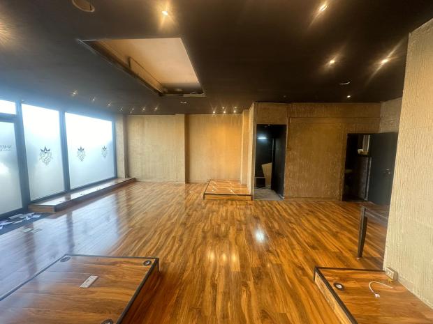 Retail/Shop in Uxbridge - photo 4