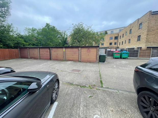 Storage in Hounslow - photo 2