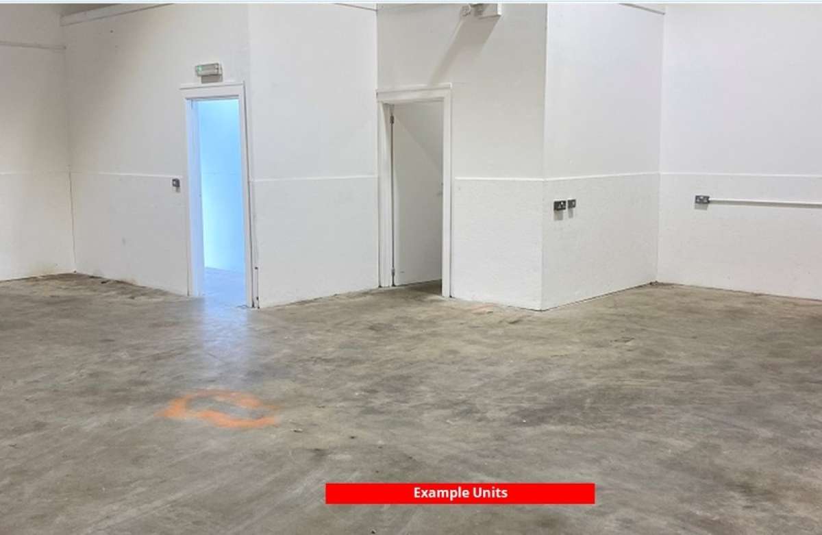 Industrial Unit in Wolverhampton - photo 2