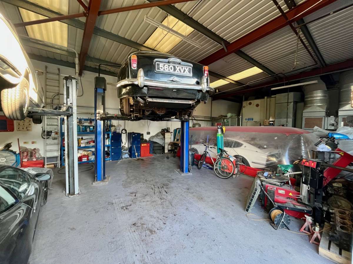 Industrial Unit in Gosport - photo 4