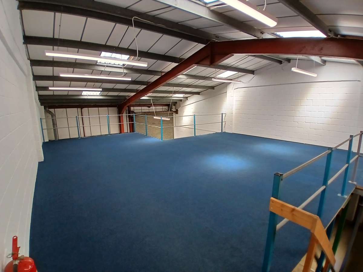 Industrial Unit in Cambridge - photo 4