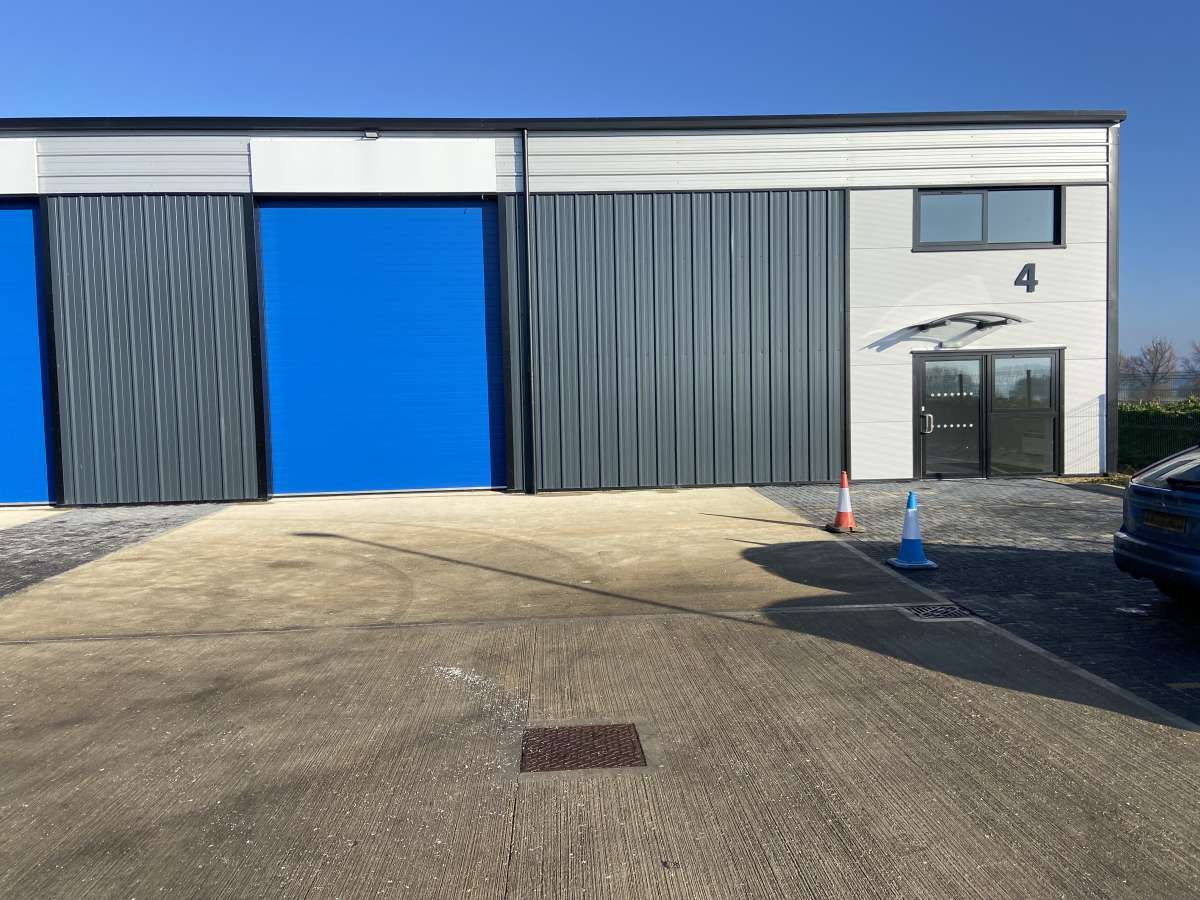 Industrial Unit in Peterborough - photo 3