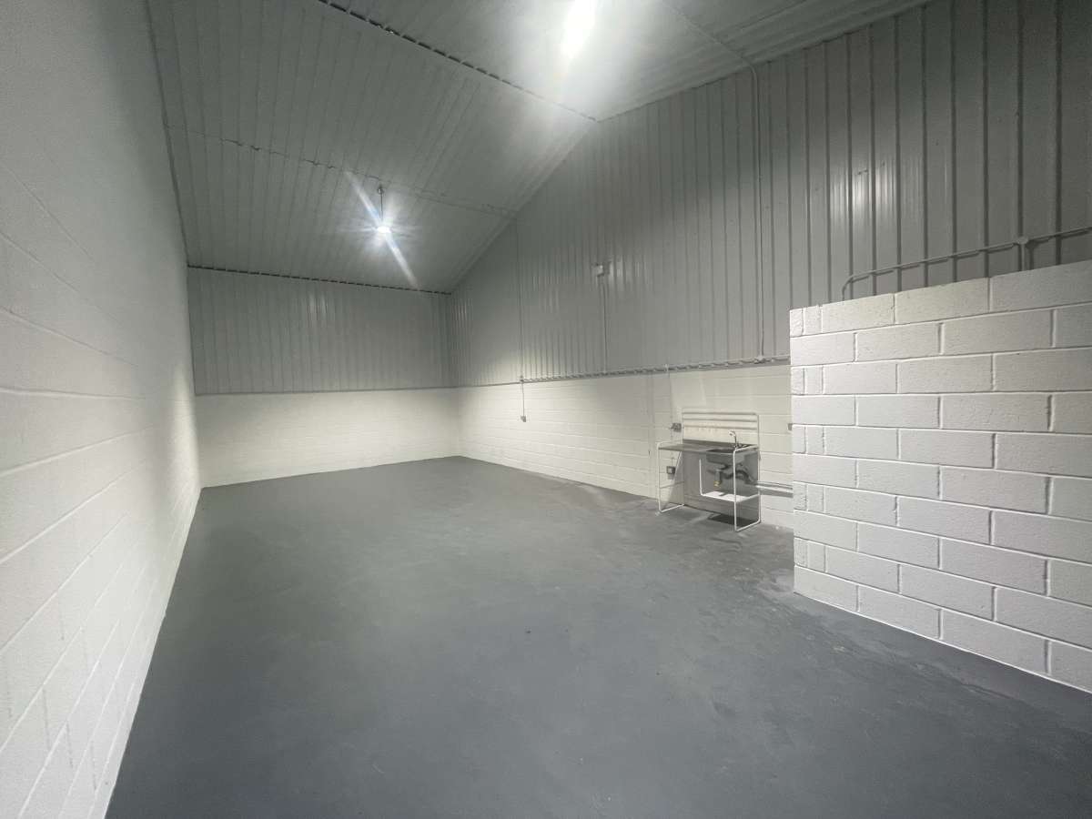 Industrial Unit in Wellington - photo 4
