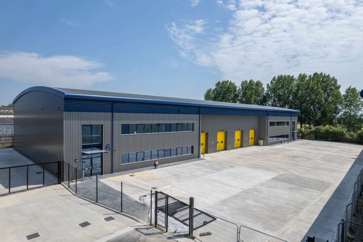 Industrial Unit in Portsmouth - photo 4