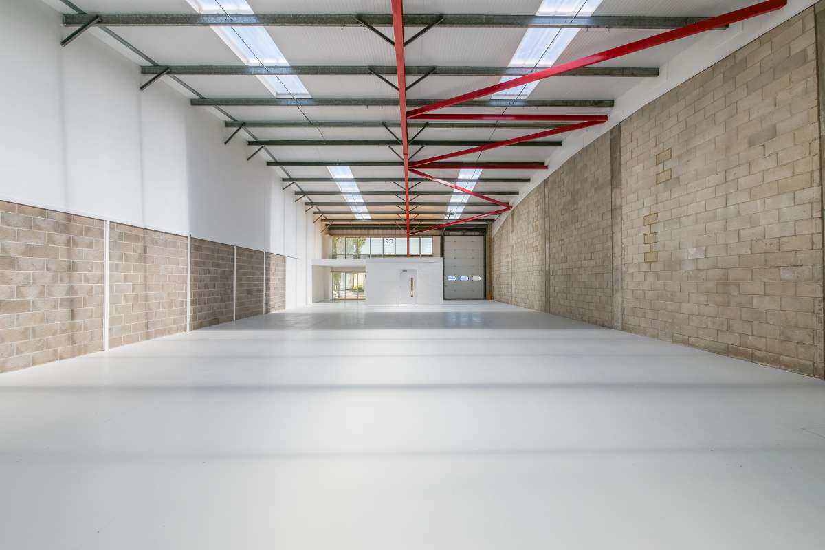 Industrial Unit in Portsmouth - photo 3