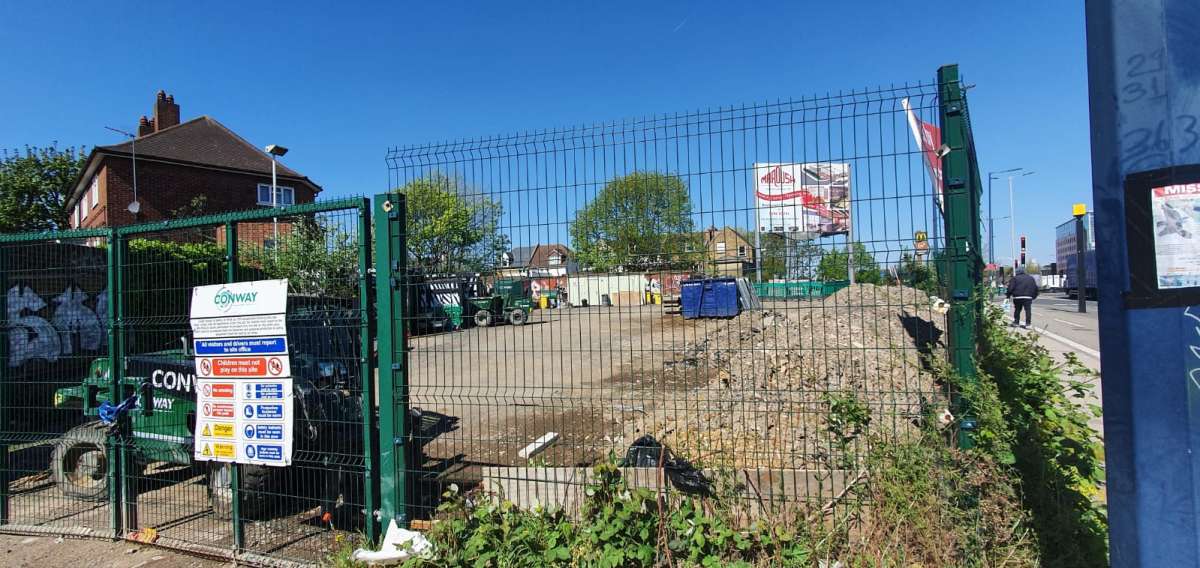 Industrial Unit in Ealing - photo 2