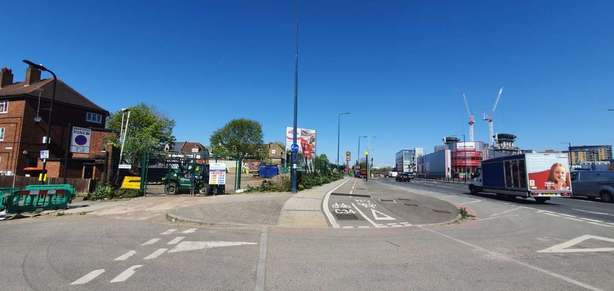 Industrial Unit in Ealing - photo 3