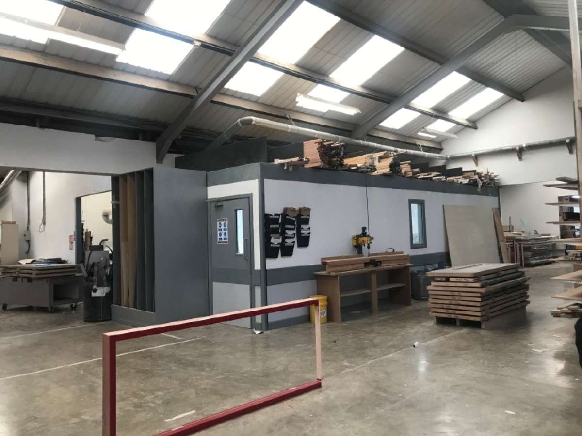 Industrial Unit in Ulceby - photo 2