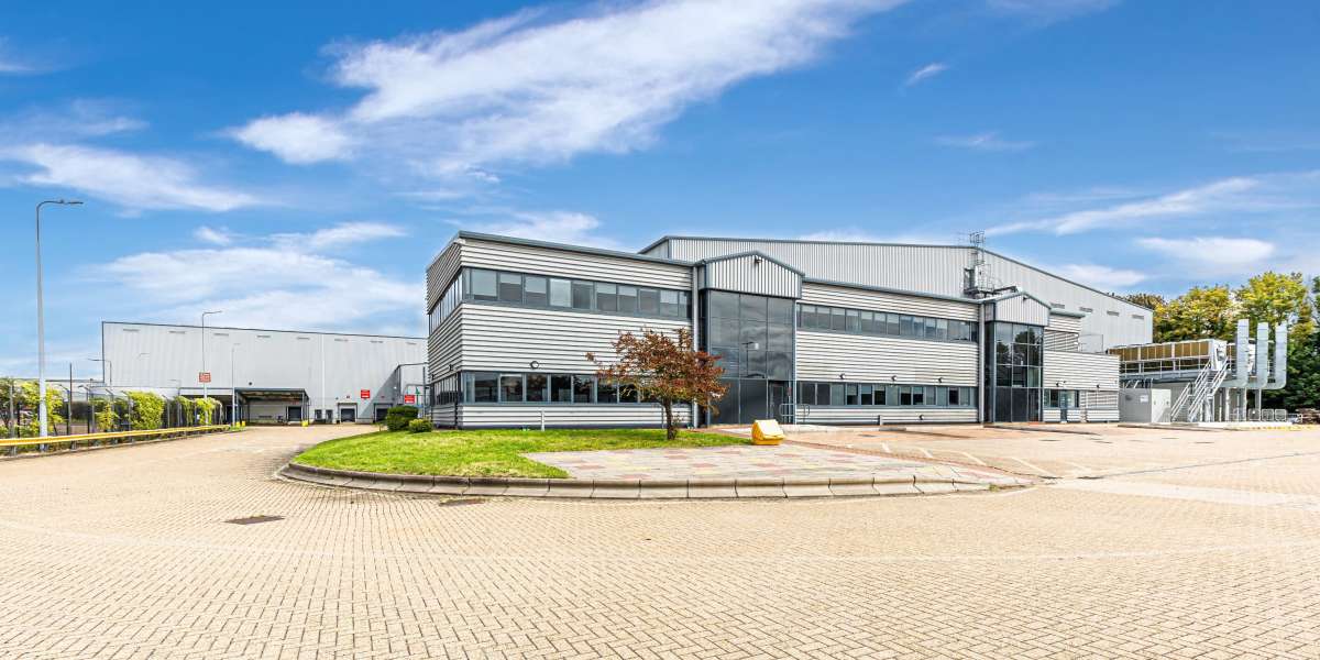 Industrial in West Thurrock