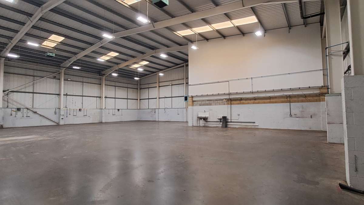 Industrial Unit in Woolwich - photo 4