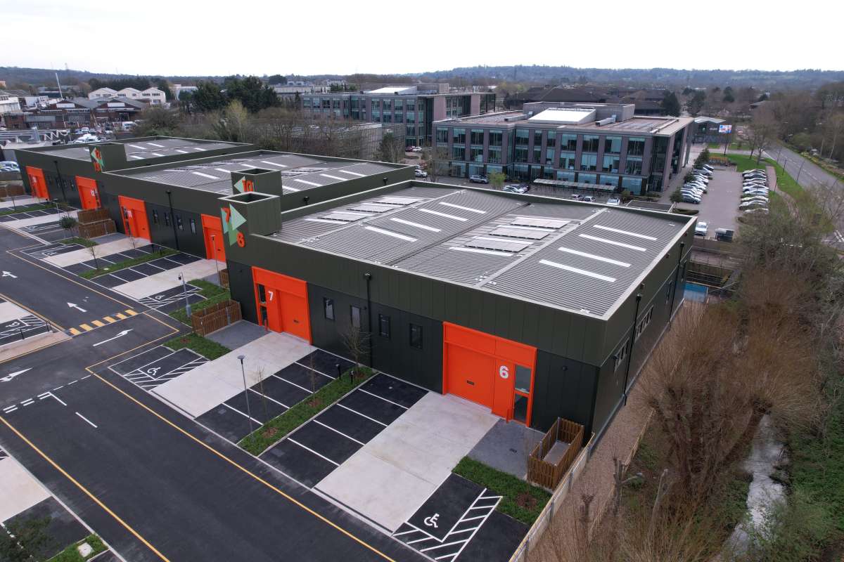 Industrial Unit in Watford - photo 2