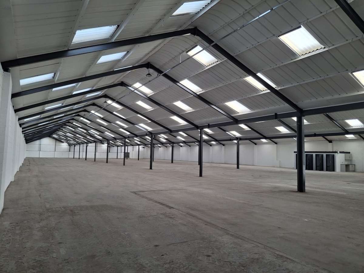 Industrial Unit in Wolverhampton - photo 4