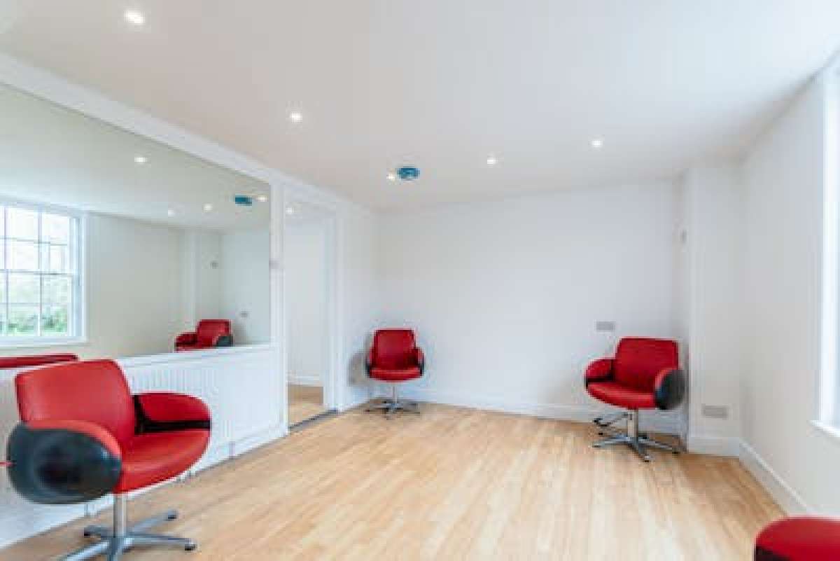 Industrial Unit in Christchurch - photo 4