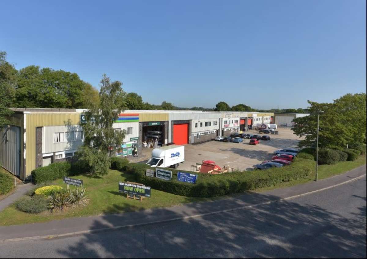 Industrial Unit in Totton - photo 2