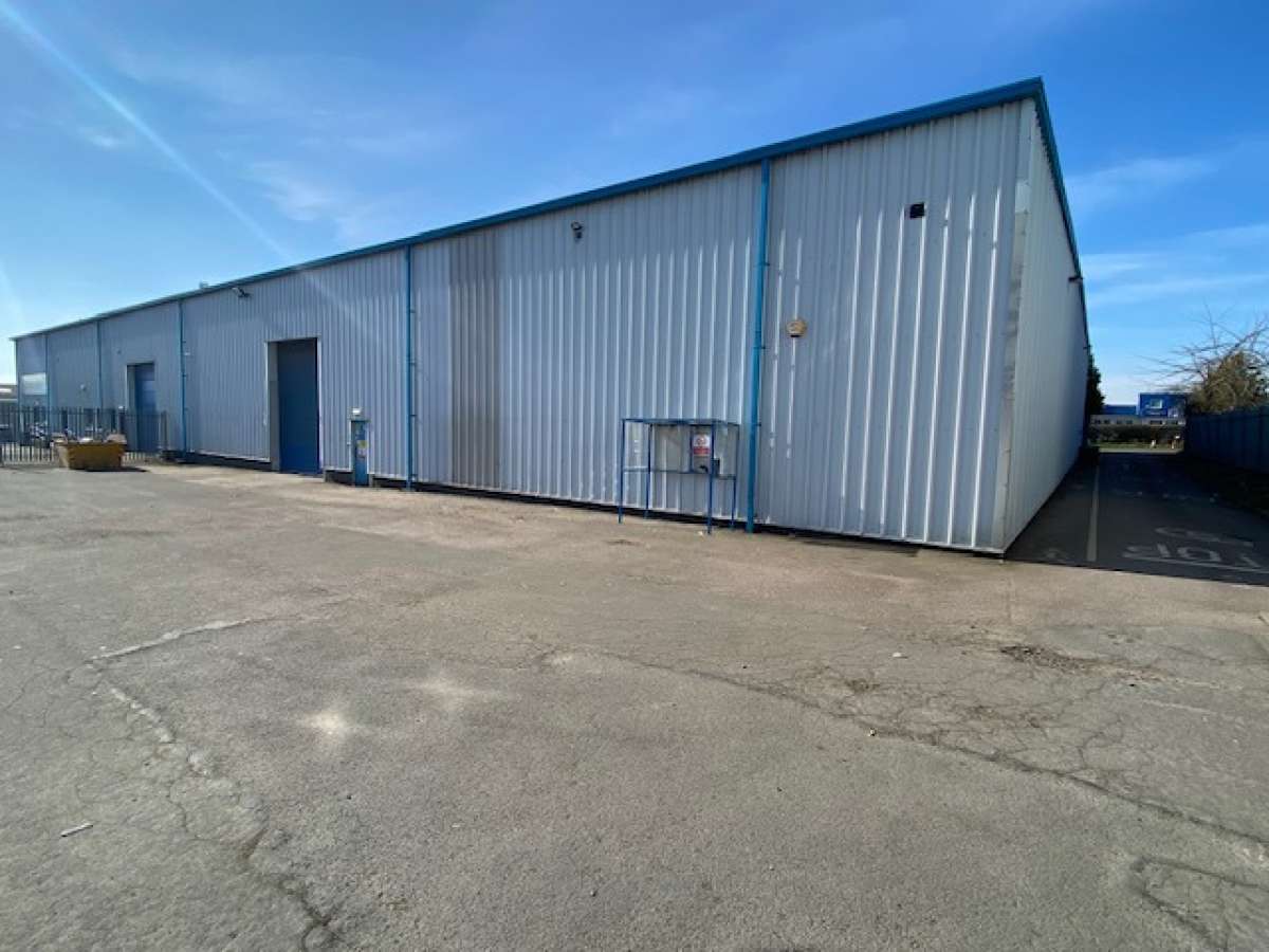 Industrial Unit in Huntingdon - photo 2