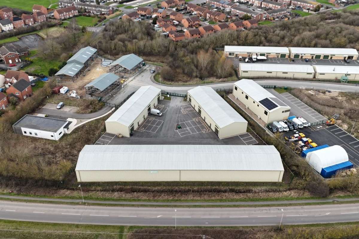 Industrial Unit in Gainsborough - photo 3