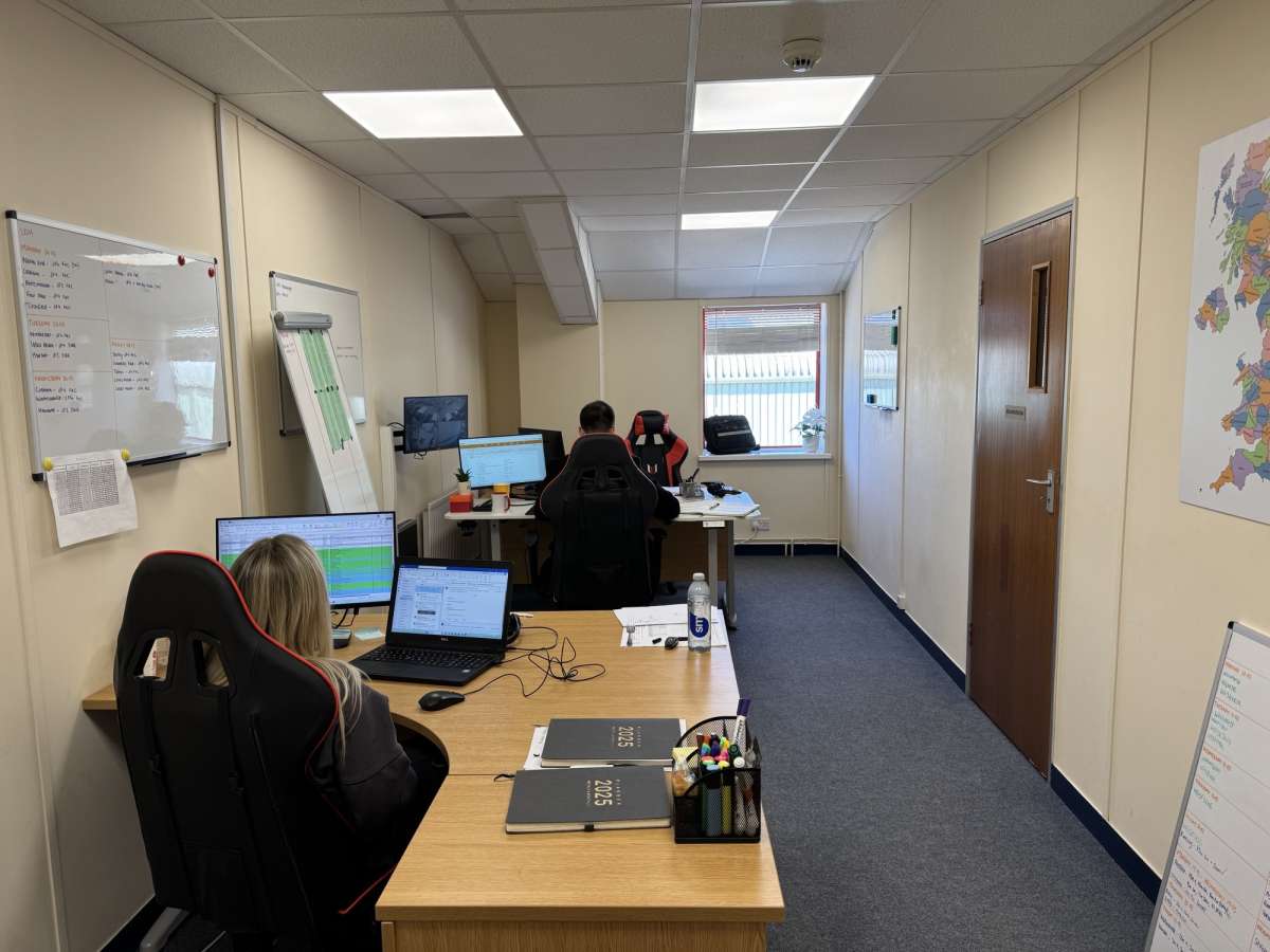 Industrial Unit in Peterborough - photo 3