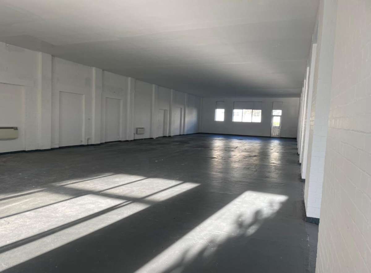 Industrial Unit in Cirencester - photo 3