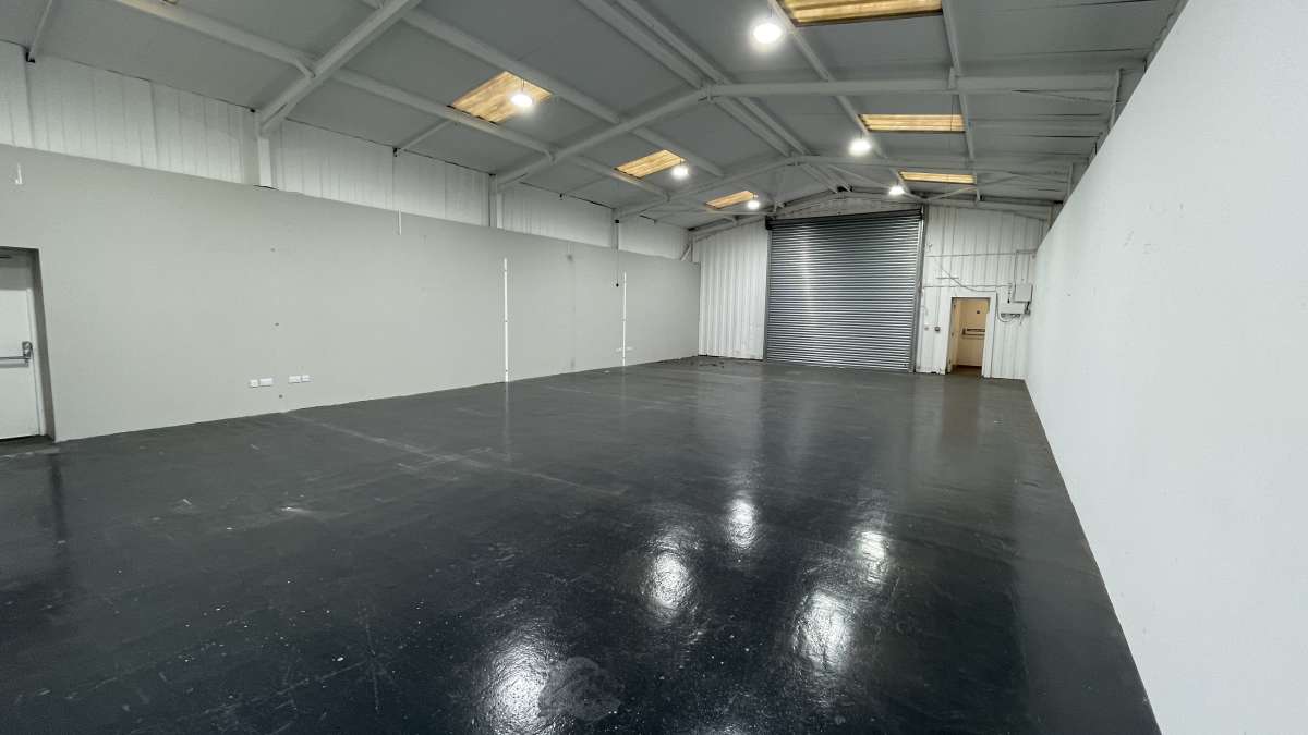 Industrial Unit in Carterton - photo 3