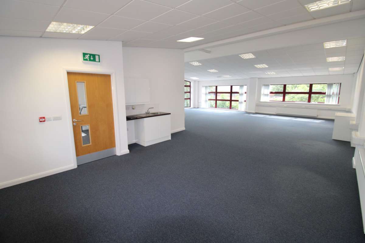 Industrial Unit in Hinckley - photo 4