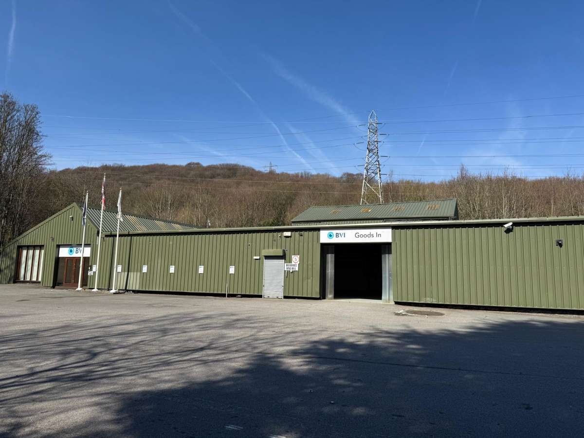 Industrial Unit in Elland - photo 2