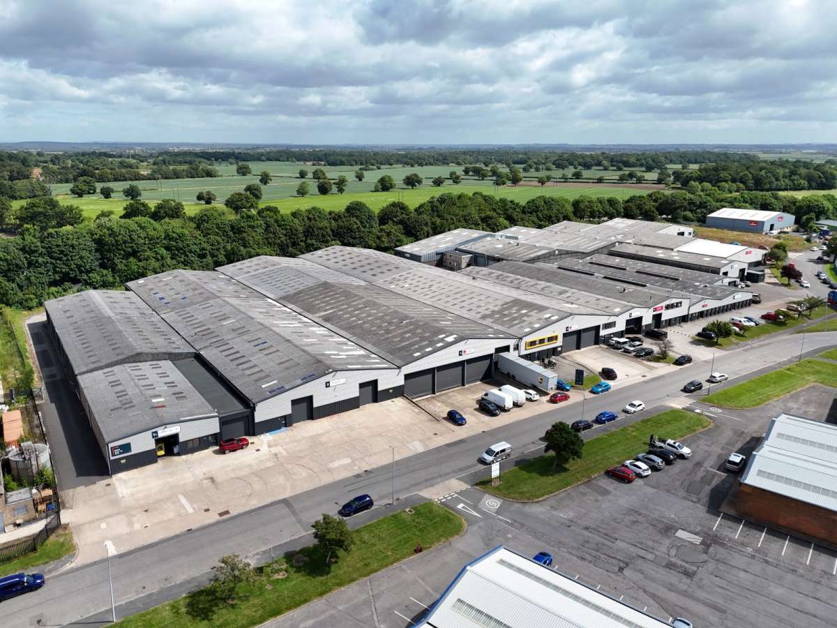 Industrial Unit in Gainsborough - photo 2