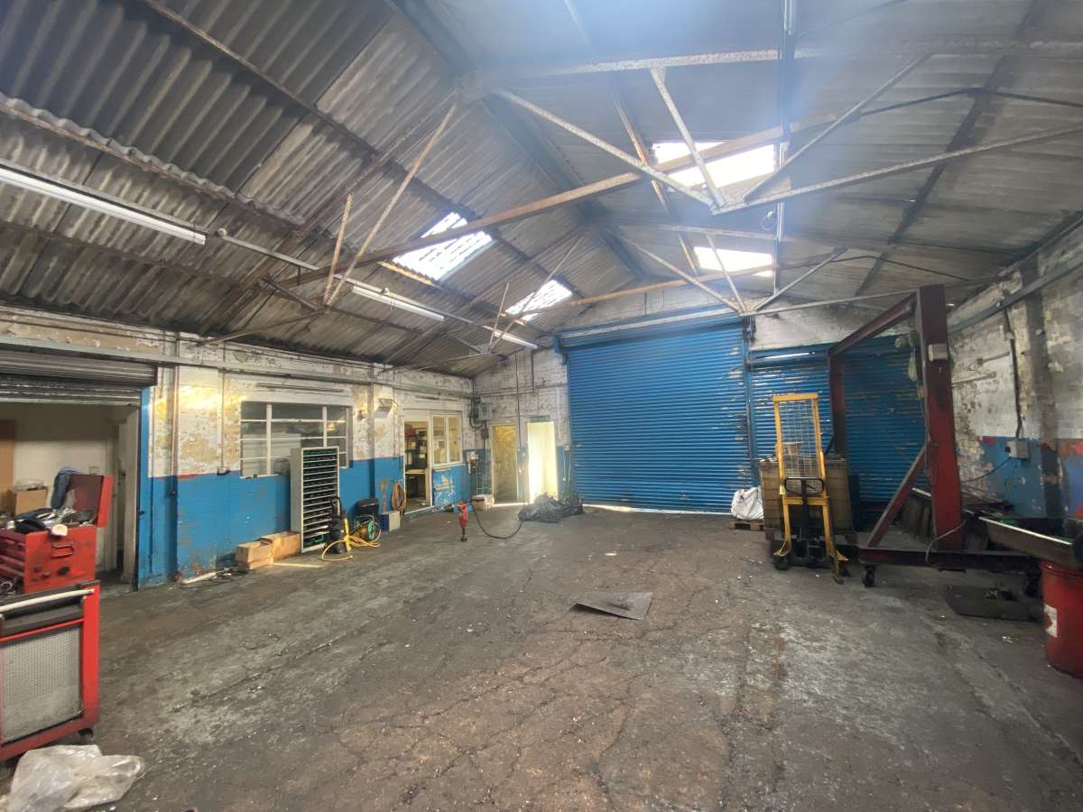 Industrial Unit in Bilston - photo 2