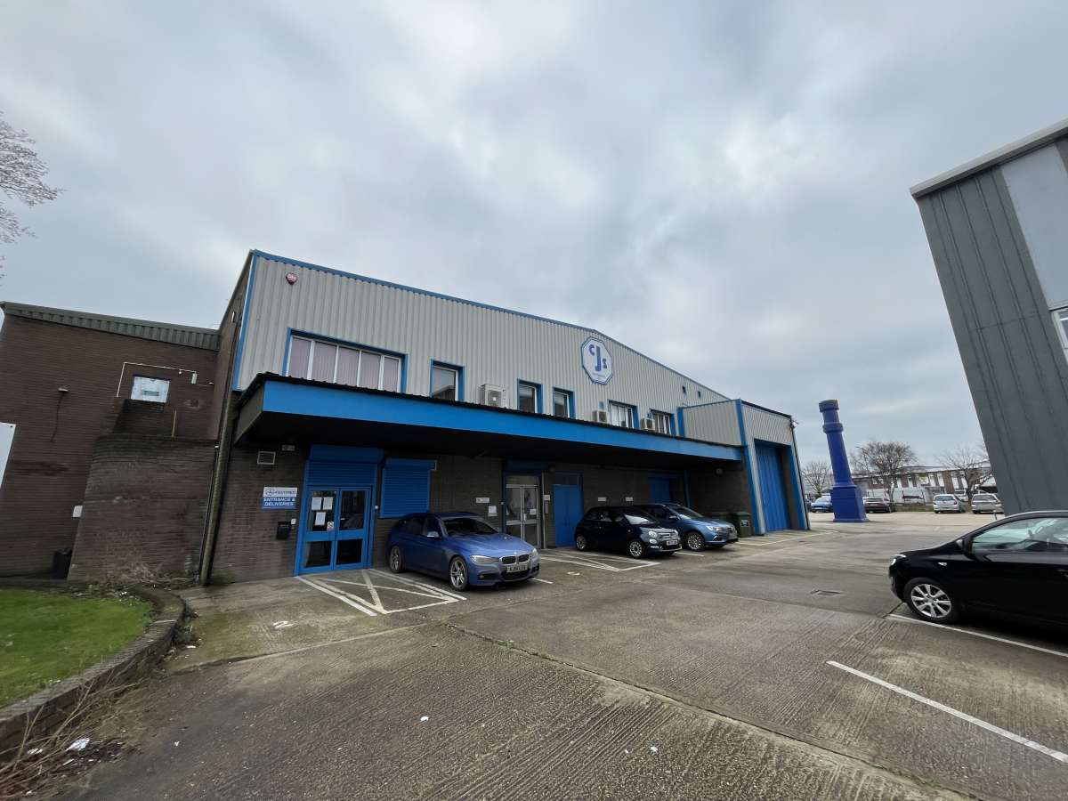 Industrial Unit in Portsmouth - photo 2