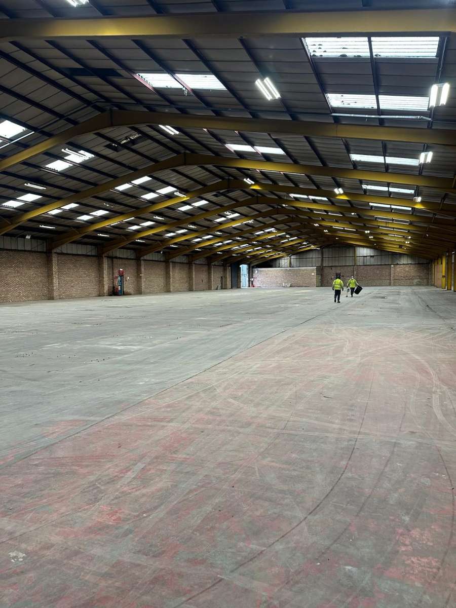 Industrial Unit in Leeds - photo 3
