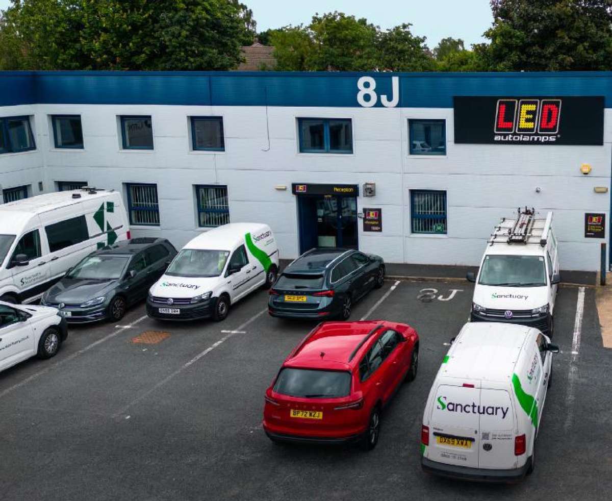 Industrial Unit in Sutton Coldfield - photo 4